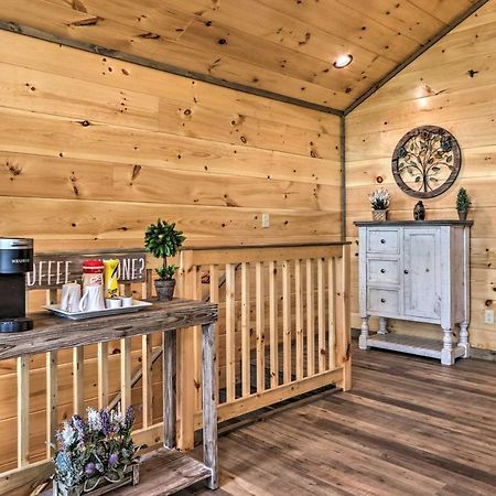 Modern Cabin With Hot Tub And Game Room In Gatlinburg! מראה חיצוני תמונה