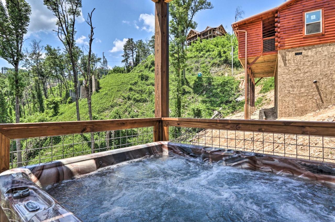 Modern Cabin With Hot Tub And Game Room In Gatlinburg! מראה חיצוני תמונה