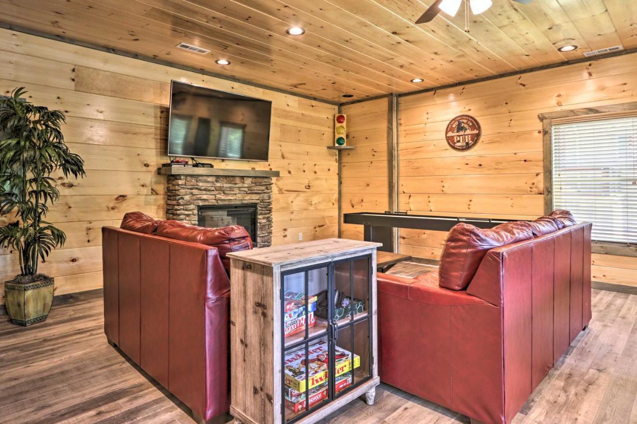 Modern Cabin With Hot Tub And Game Room In Gatlinburg! מראה חיצוני תמונה