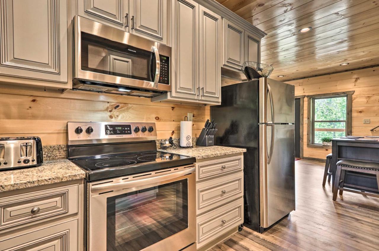 Modern Cabin With Hot Tub And Game Room In Gatlinburg! מראה חיצוני תמונה