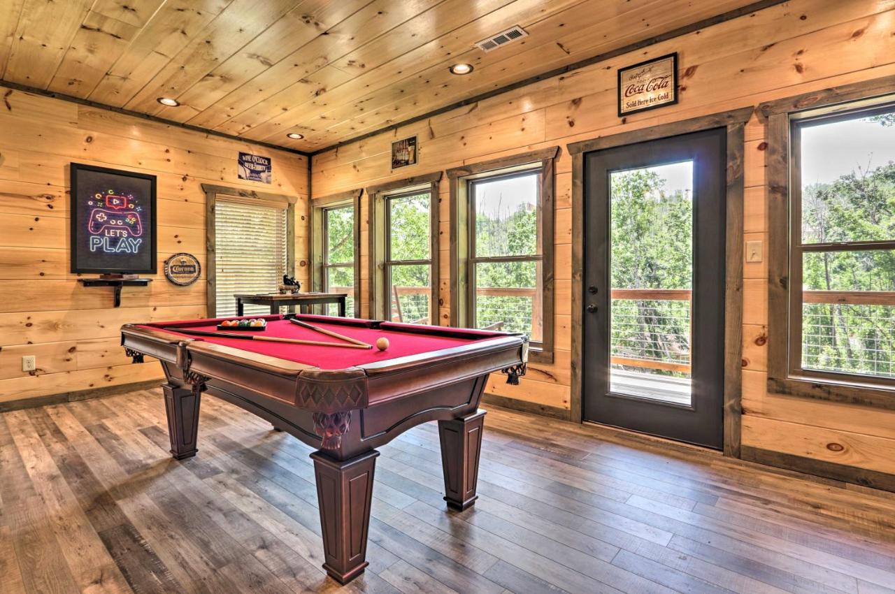 Modern Cabin With Hot Tub And Game Room In Gatlinburg! מראה חיצוני תמונה