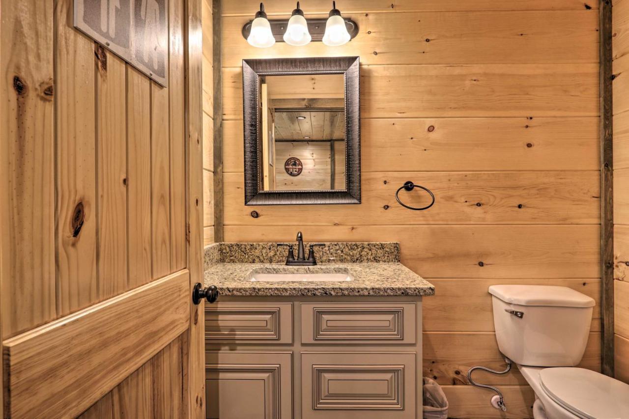 Modern Cabin With Hot Tub And Game Room In Gatlinburg! מראה חיצוני תמונה