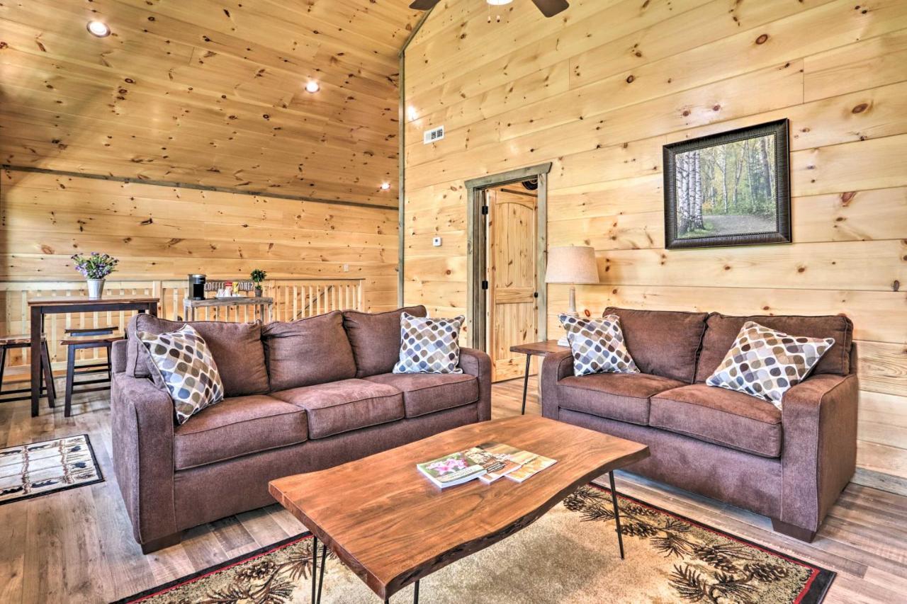 Modern Cabin With Hot Tub And Game Room In Gatlinburg! מראה חיצוני תמונה